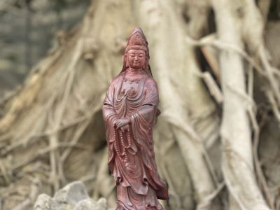 phat-me-quan-am-go-tu-dan-cao-25x8x7-doi-dien-2