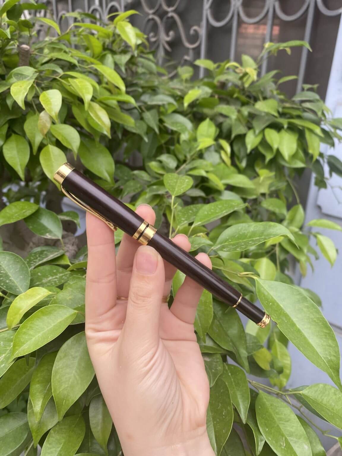 Bút ký gỗ Tử Đàn đen Nam Ấn Độ